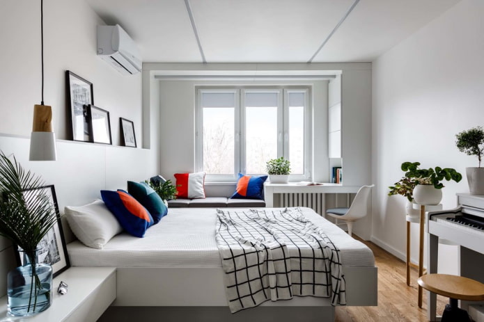 Storage near the window