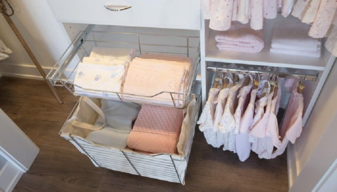 compact storage in pull-out baskets