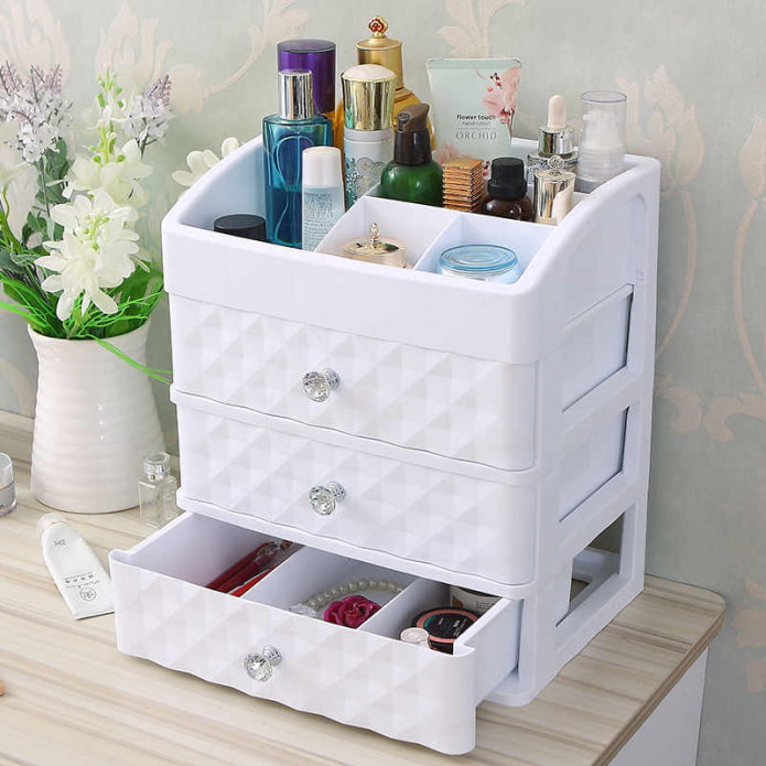 Tabletop shelving unit