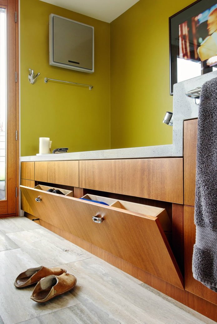 Folding drawers