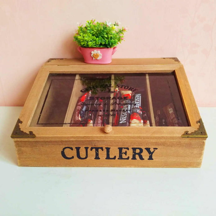 wooden container with lid