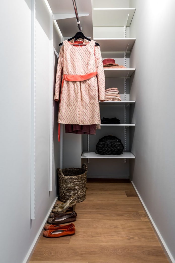 storage room arrangement option