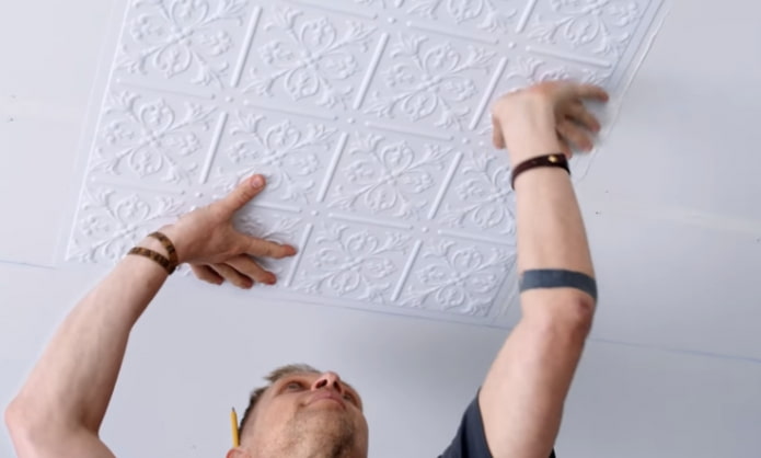 gluing the tile