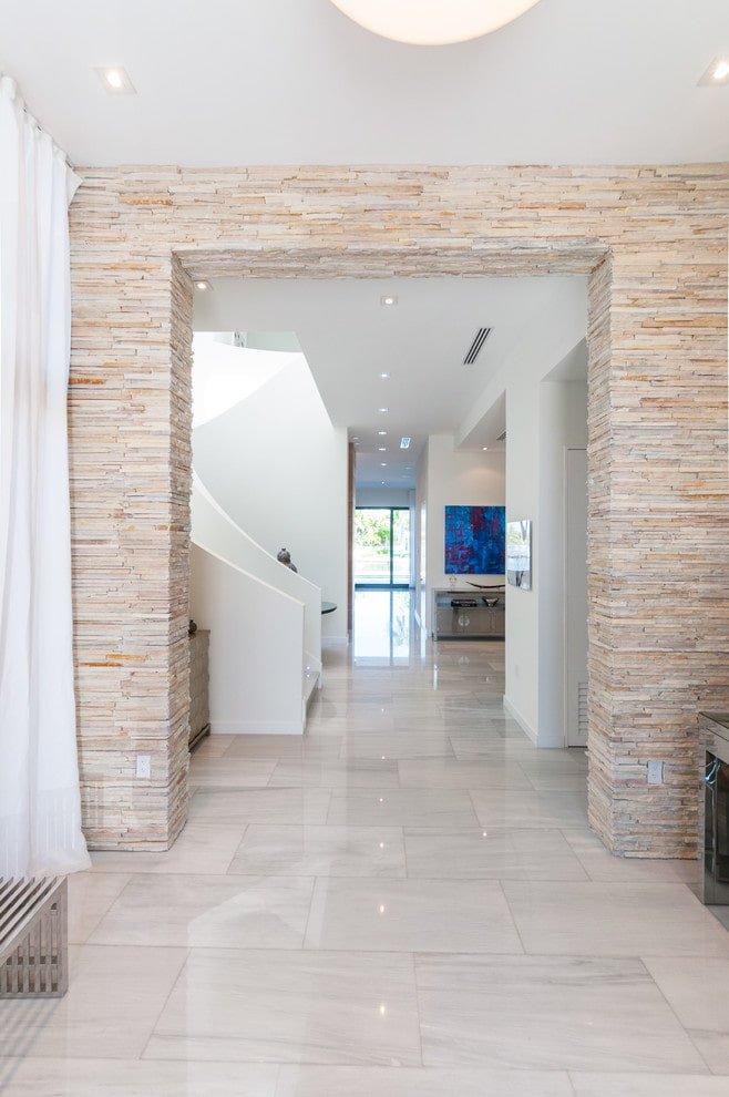 opening with clinker tile cladding