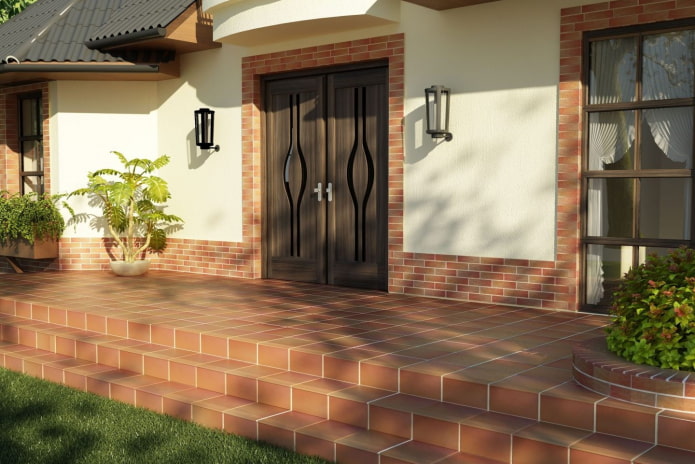 porch with clinker tile facing