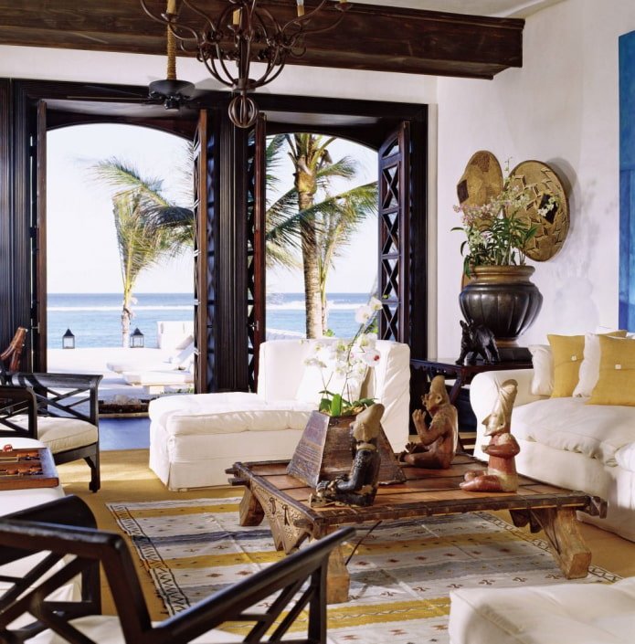 Spanish style in the interior