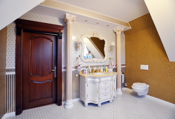columns in the bathroom