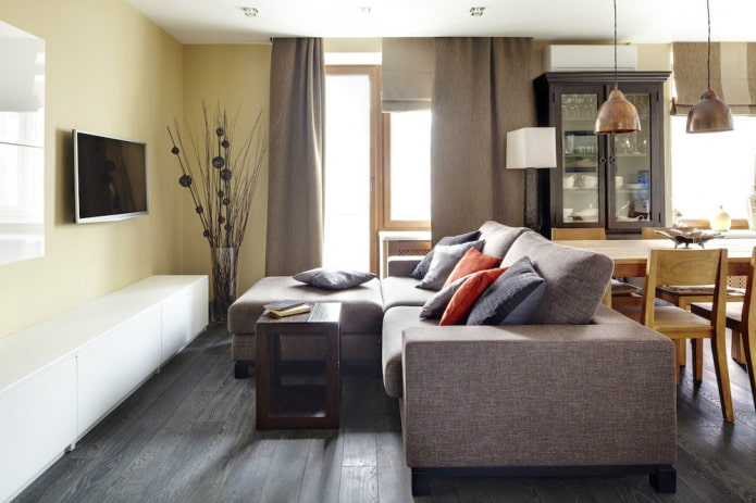 Asymmetry in curtains