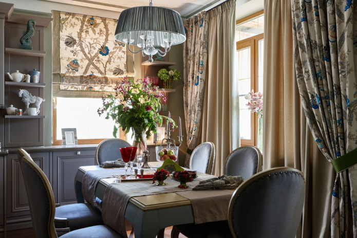 curtains in the kitchen