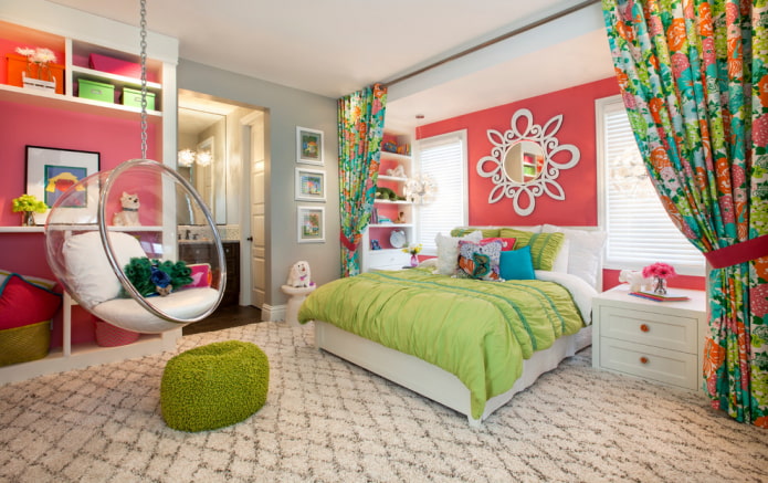 decorating a teenage girl's bedroom