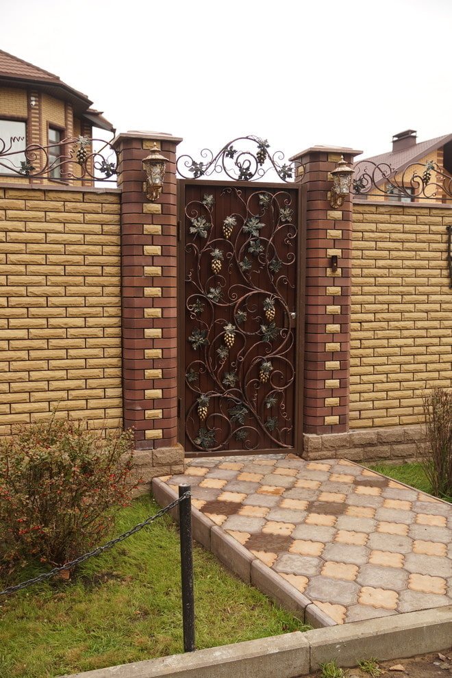 metal wicket with forged elements