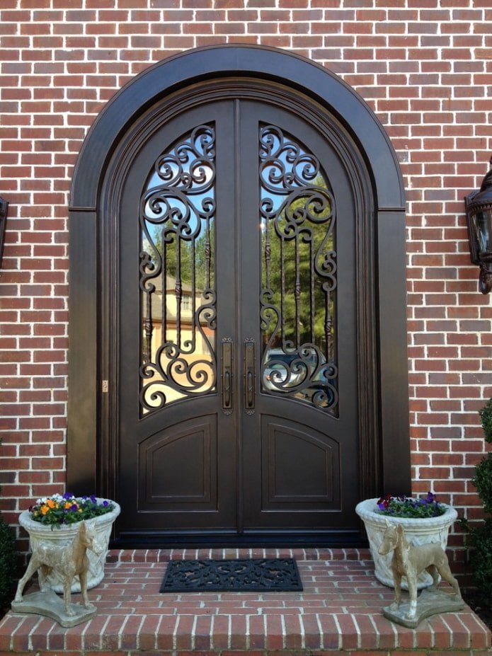 Arched door