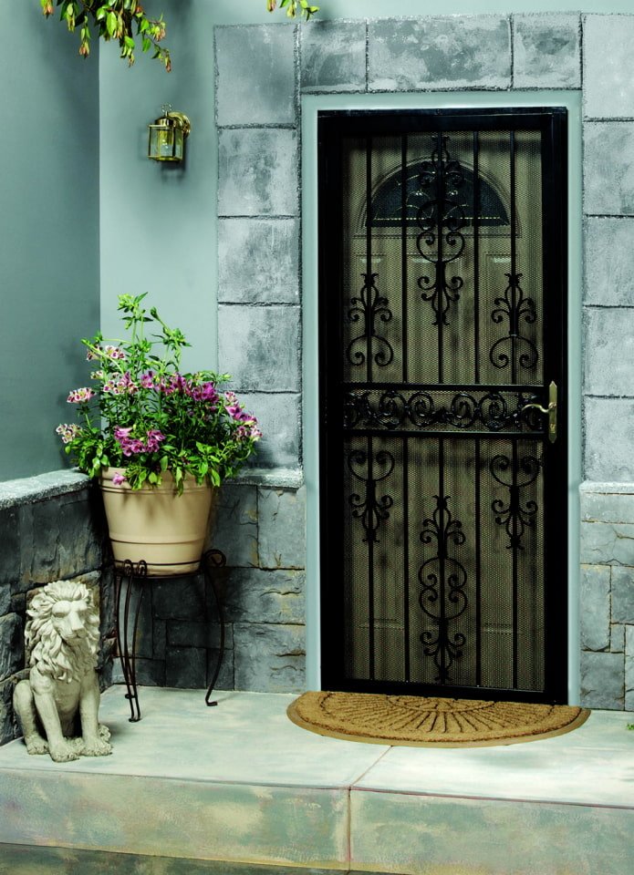 Lattice door