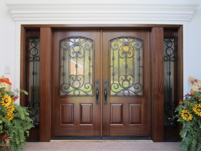 carved door