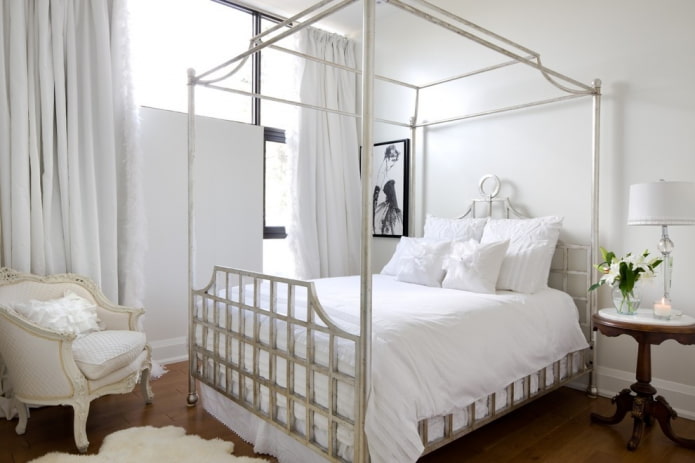 bed with gray forging
