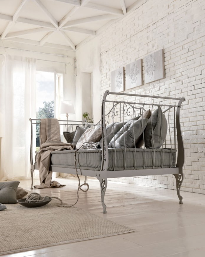 wrought iron sofa in the Provence style