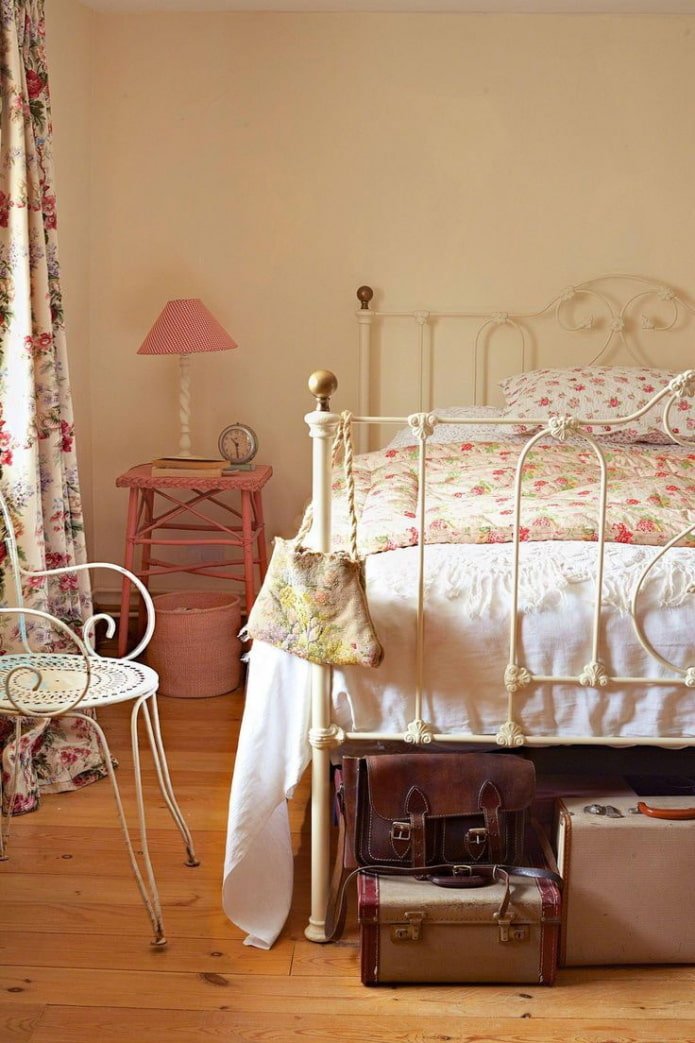 forged bed in the Provence style