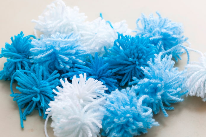 Making pom-poms