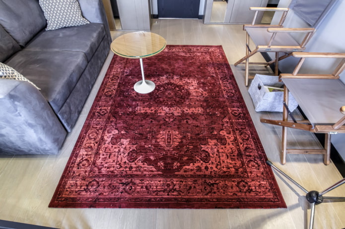 carpet placement in the living room