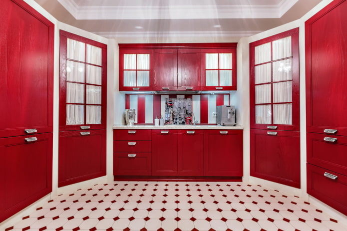 kitchen decoration in red tones