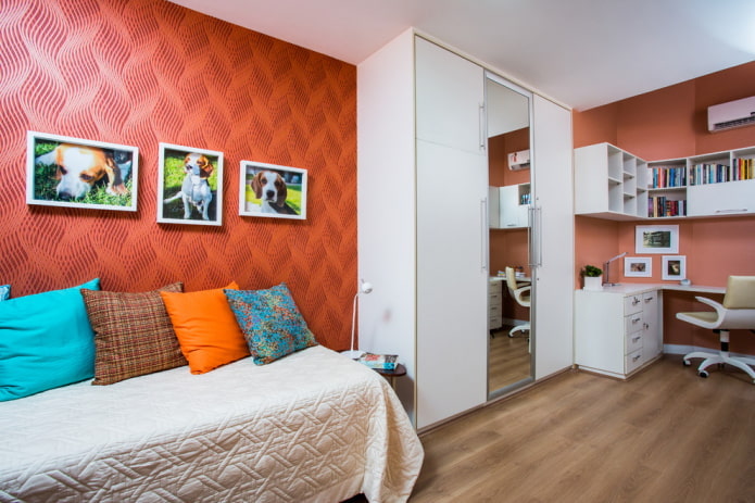 red color of the walls