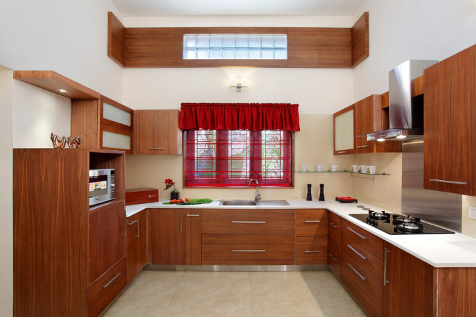 short curtain in the kitchen