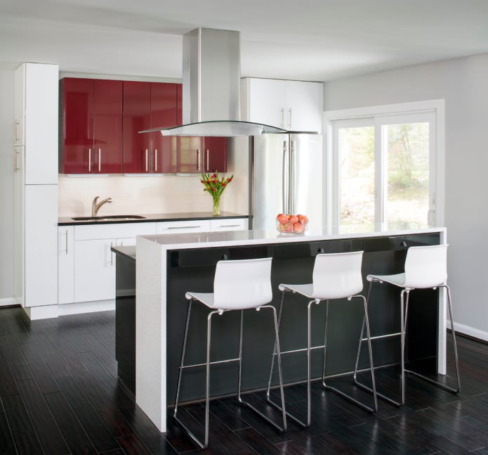 Black-white-red kitchen set