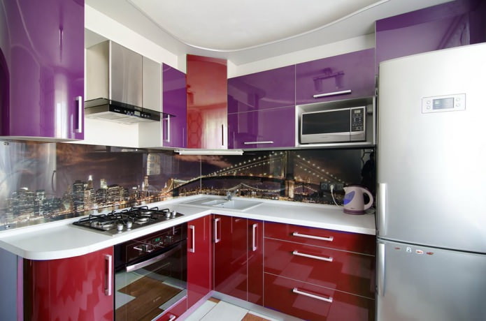 Red and purple kitchen set