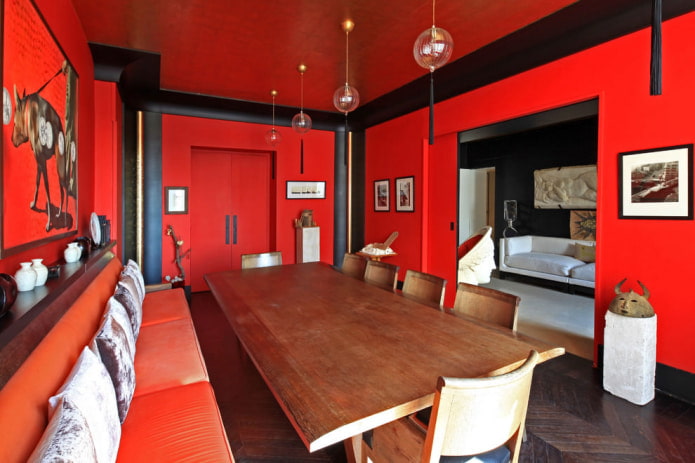 matte ceiling in the dining room