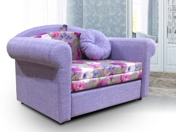 folding armchair in the Provence style