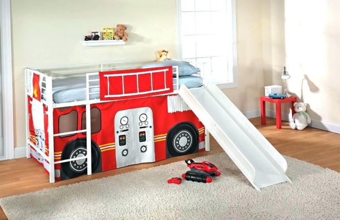 bed in the form of a car