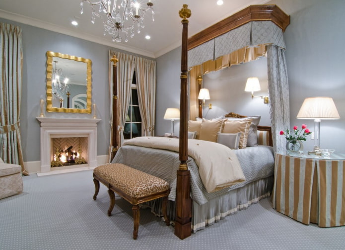 Canopy in a classic style