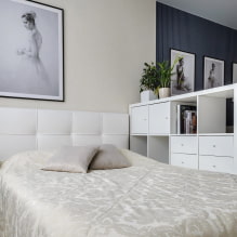 How to place a bed in a one-room apartment?-3