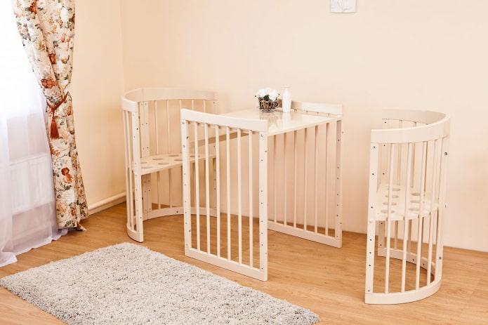 transforming cot for newborns in the interior