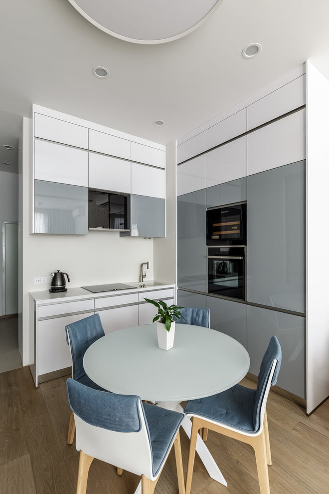 round white table in the kitchen interior