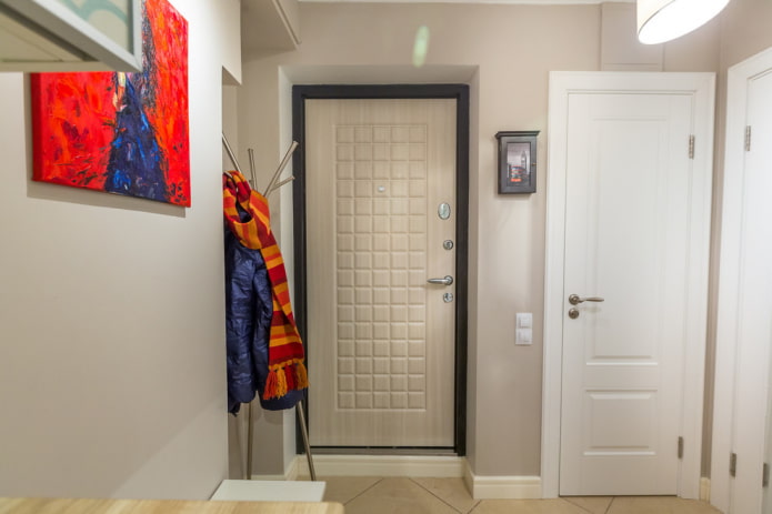 Entrance door facing out