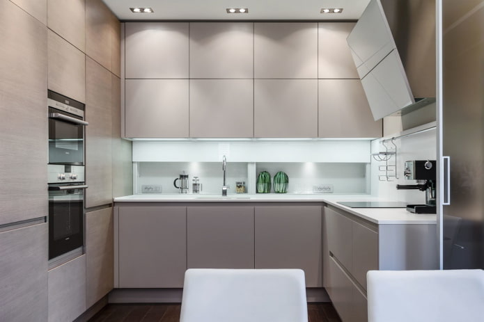 Kitchen with built-in appliances
