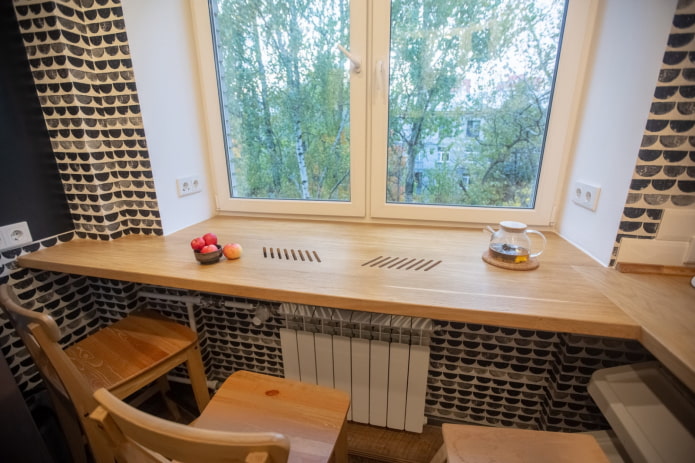 large window in the kitchen