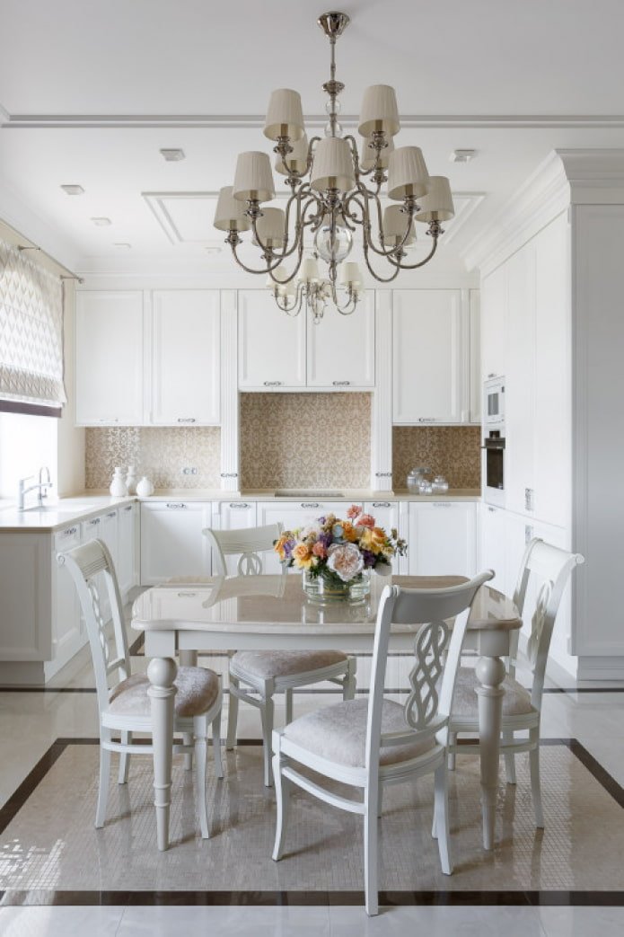 a U-shaped kitchen set in a classic style