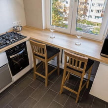How to arrange a kitchen with a window?-1