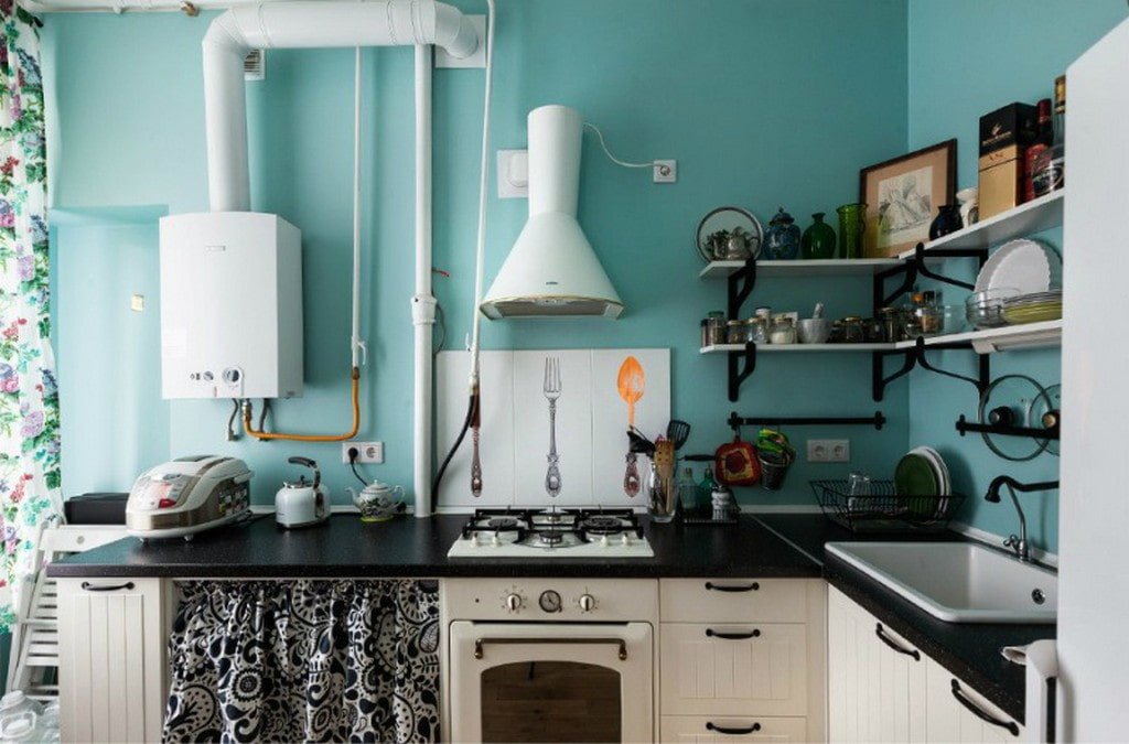 Kitchen in a Khrushchevka with a gas water heater: placement options, 37 photos