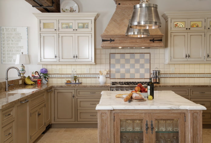 kitchen decoration in Provencal style