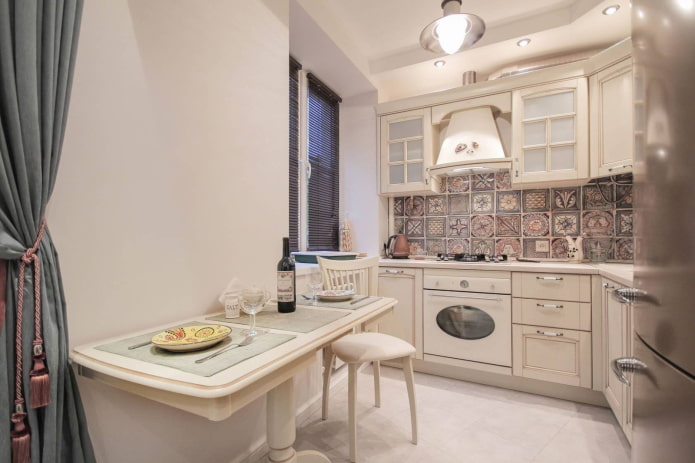 small-sized kitchen in Provencal style