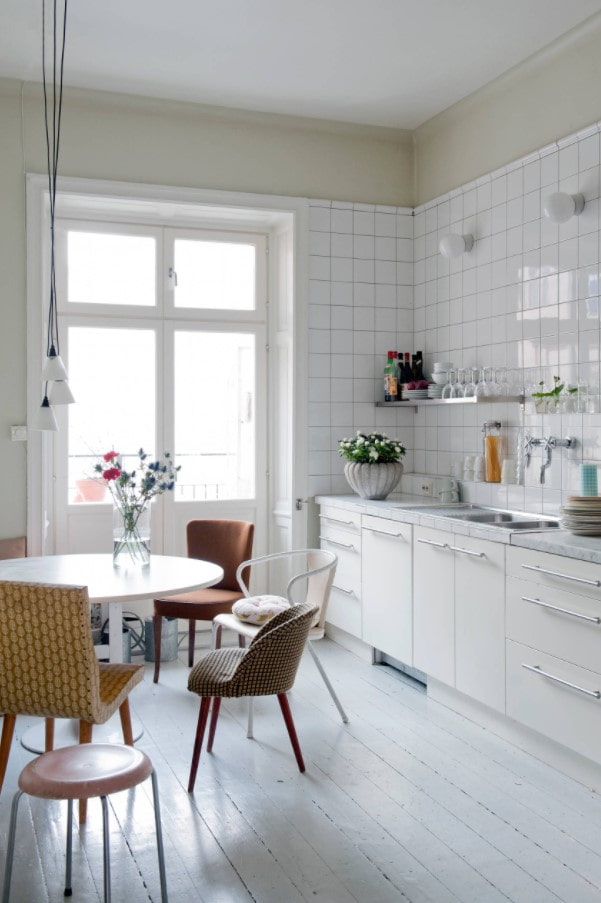 different chairs in the kitchen