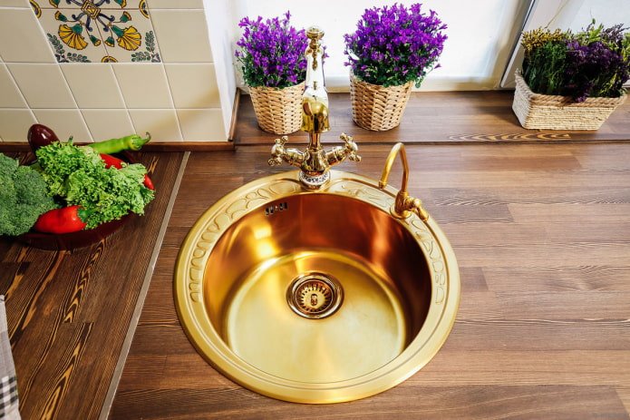 golden sink for the kitchen