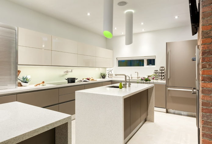 light kitchen in a modern style