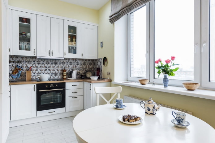 Mediterranean style kitchen