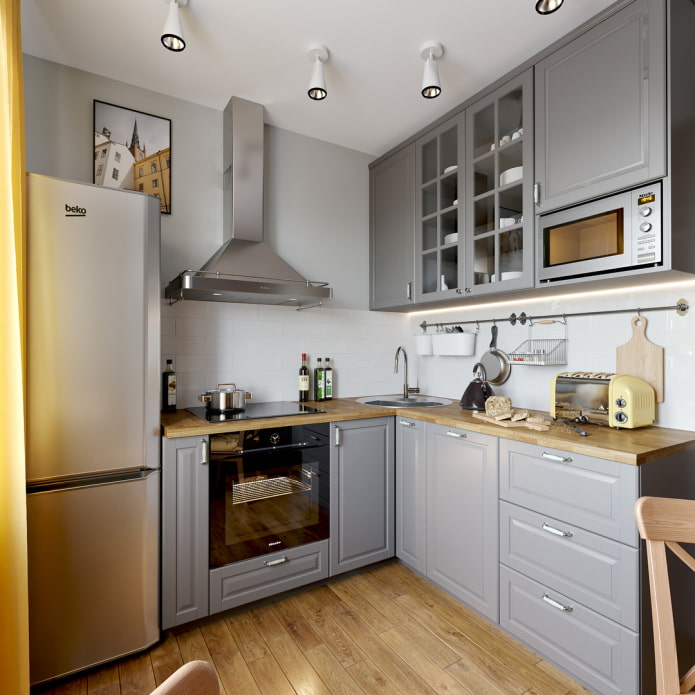 drawers to the ceiling in the kitchen