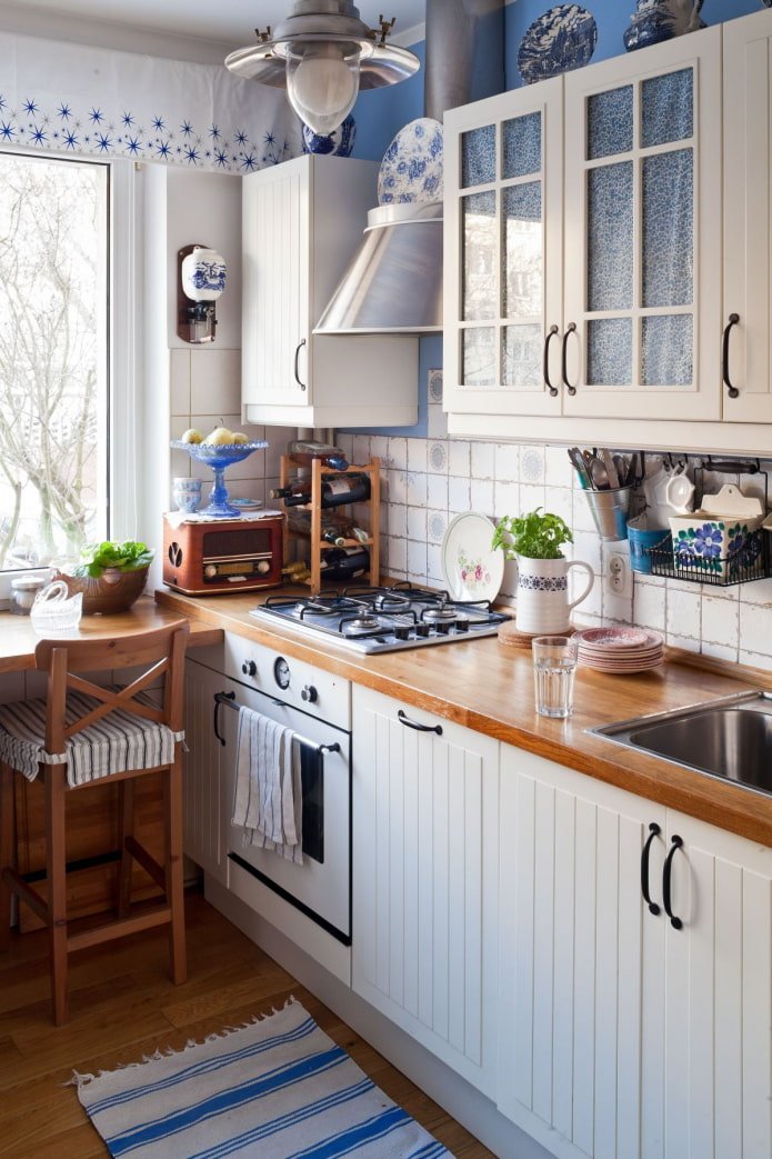 black kitchen handles
