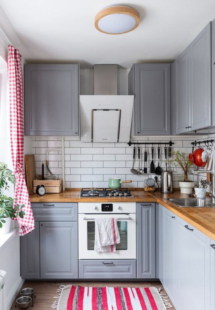 gray kitchen fronts